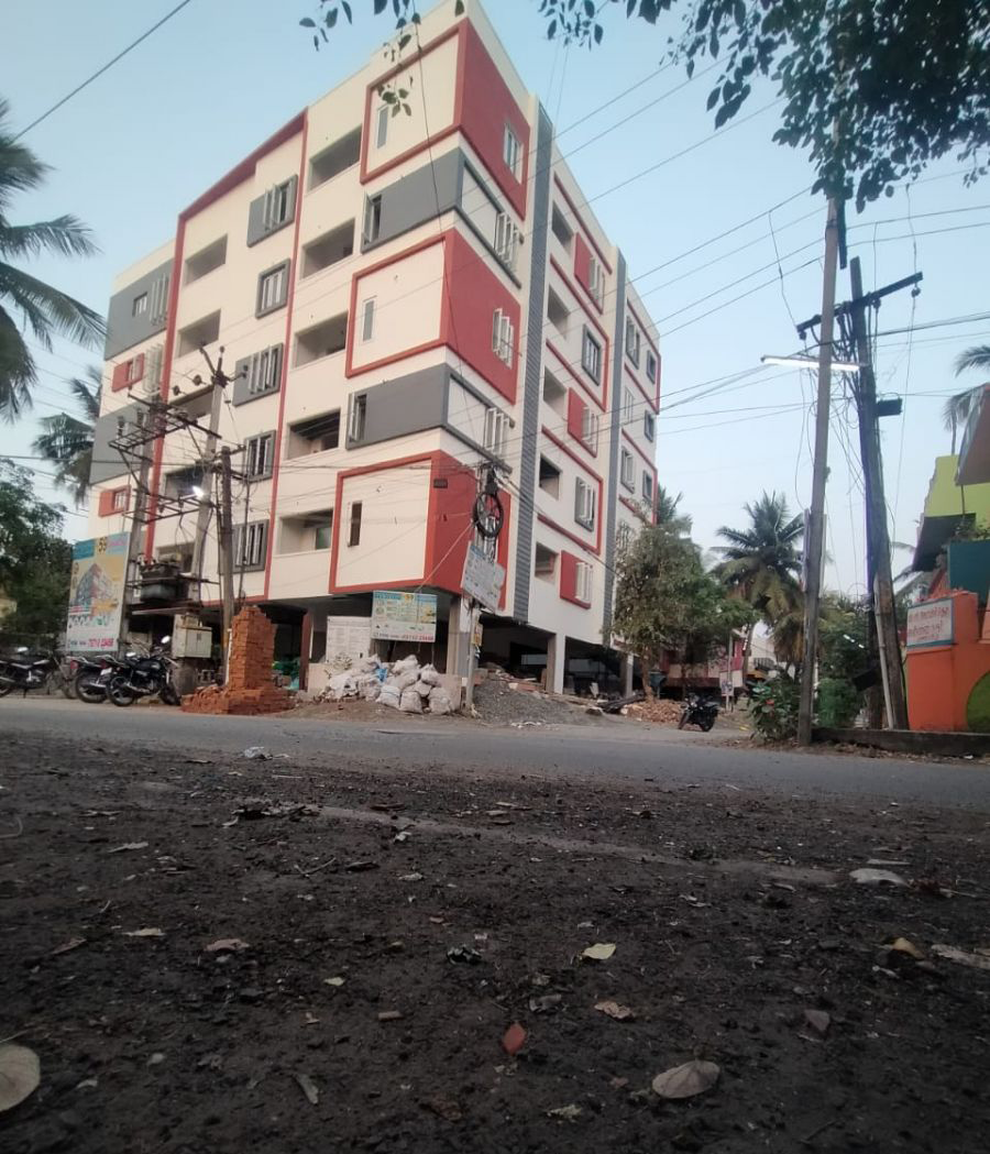 Ready to occupy flats for sale near Camp road Junction